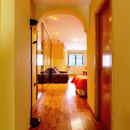 Estudio Para Parejas Con Wifi En La Playa Valencia Exterior photo